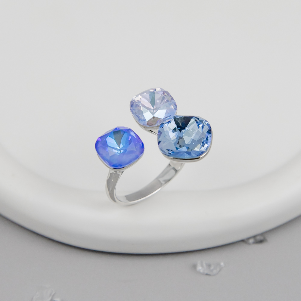 7c5ab90557224521e82863f78c392710.jpg Кольцо арт.3-6252-WB